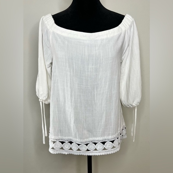 Anthropologie Greylin Akela White Off The Shoulder Top Half Sleeve small EUC - Picture 2 of 9